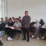 Muhammad Faisal M.TH dan mahasiswa Prodi IAT STAIN Meulaboh