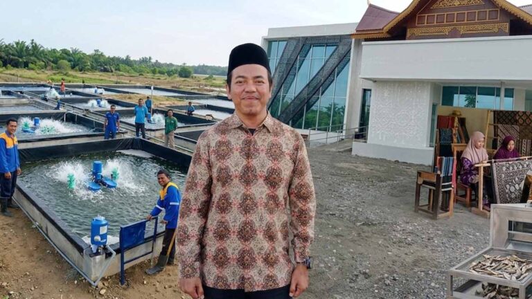 Asy'ari, S.HI., MA (Dosen STAIN Teungku Dirundeng Meulaboh)