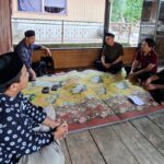 Tim peneliti melakukan wawancara dengan T. Abulis Samarkhan